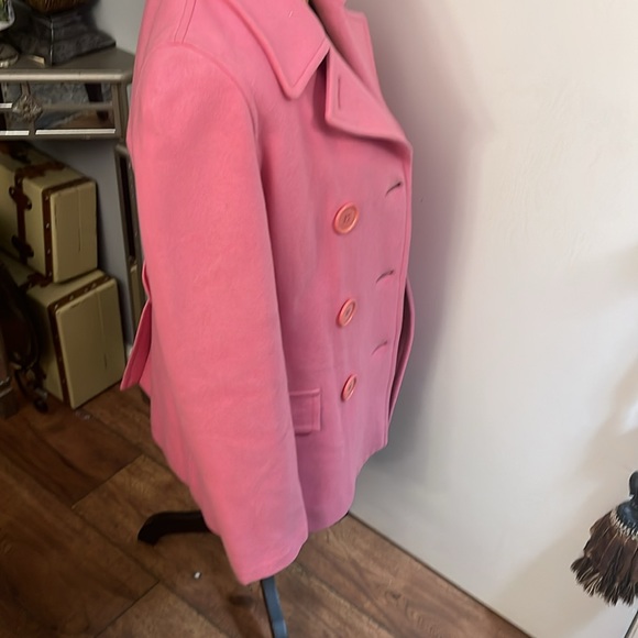 Coat - Picture 4 of 10